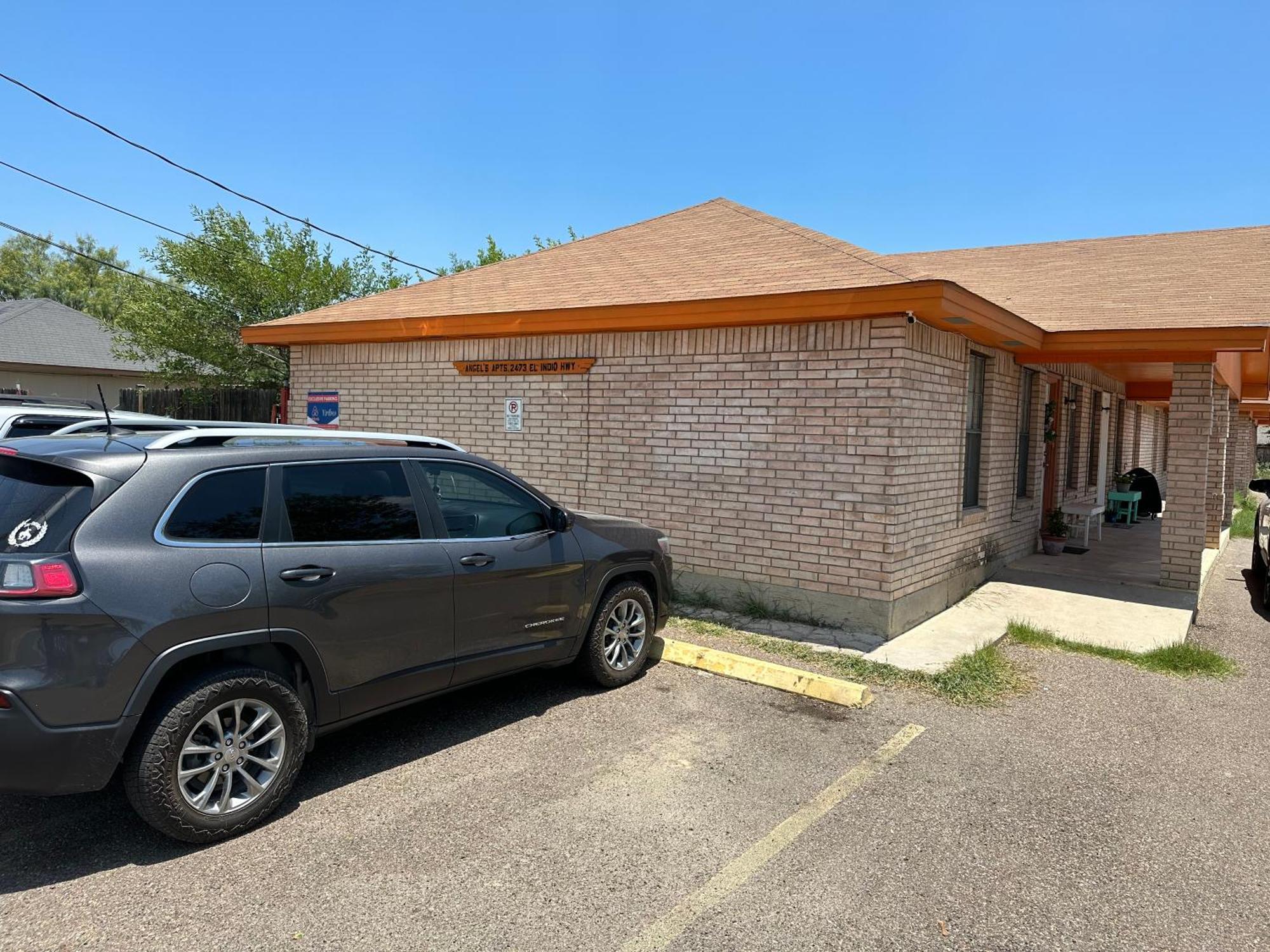 Chic & Cozy 2 Bedroom - 1 Bathroom - Rated Best Eagle Pass Exterior foto